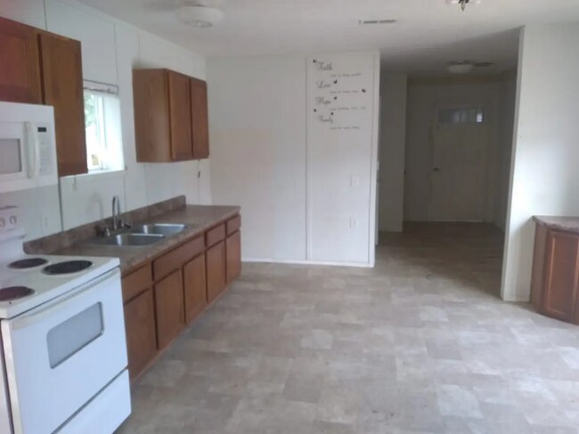 Building Photo - 300 W Rabbit Cove Rd