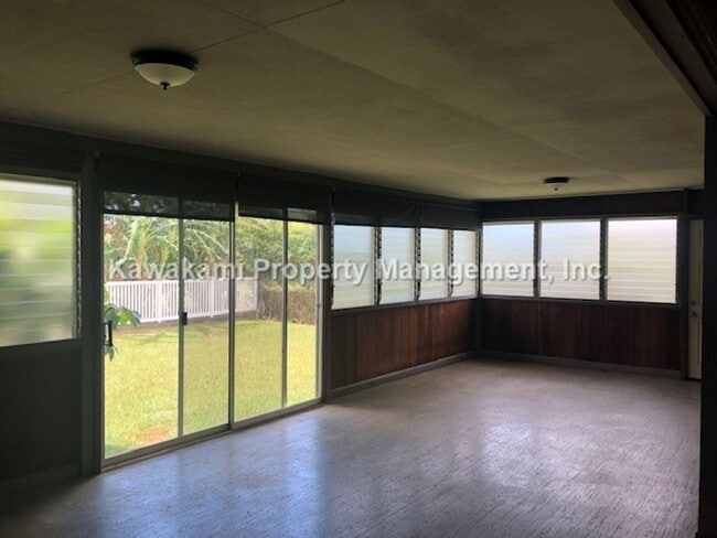 Building Photo - 5537 Haleola St