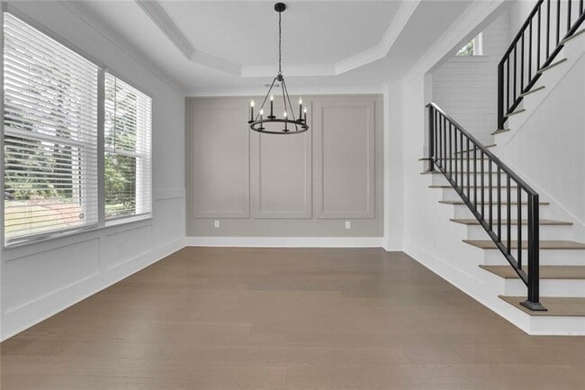 Building Photo - 6181 Shoreland Cir