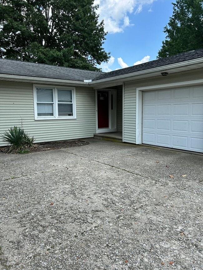 Building Photo - Two Bedroom - Duplex