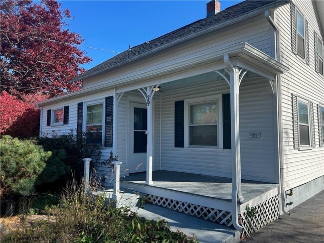 Building Photo - 39 Reynolds St