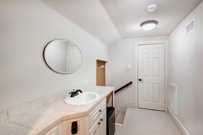 Building Photo - 3110 Glen Haven Blvd