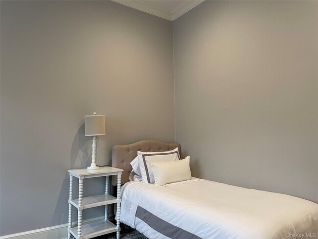 Building Photo - 99 Spinney Rd