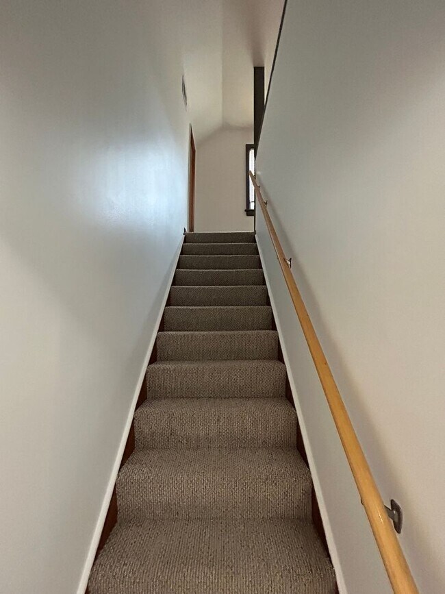 Building Photo - 6 month lease-3335 P Street-3bed/2bath