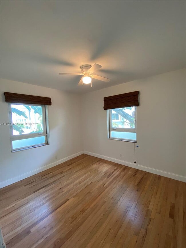 Building Photo - 7620 SW 56th Ave