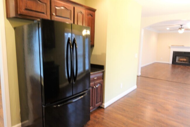 Building Photo - 200 State Rd S-42-2591