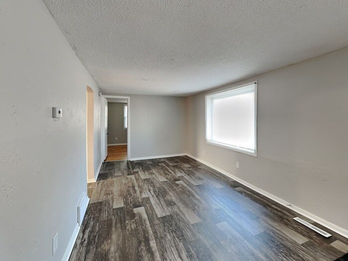 Building Photo - 5415 Emerson Ave N