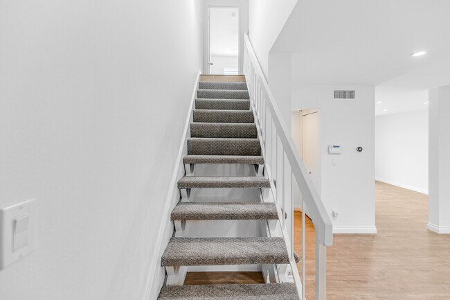 Building Photo - 1278 Stonewood Ct
