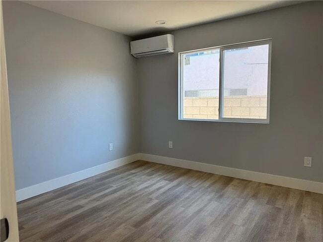 Building Photo - 40 Emerson Ave