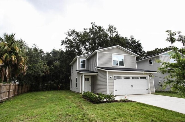Primary Photo - 8207 Highfield Ave