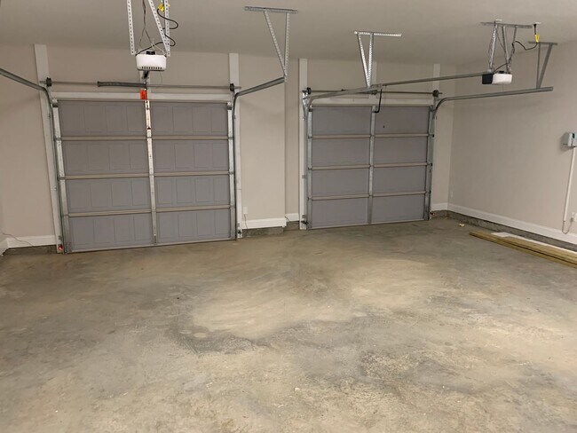 Building Photo - 1168 Still Hunt Ln