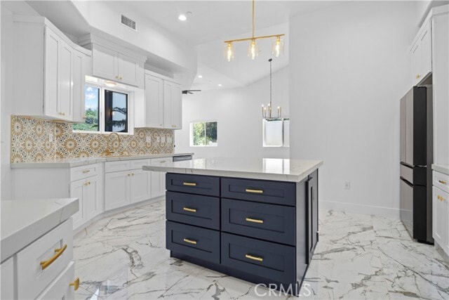 Building Photo - 16355 Canon Ln