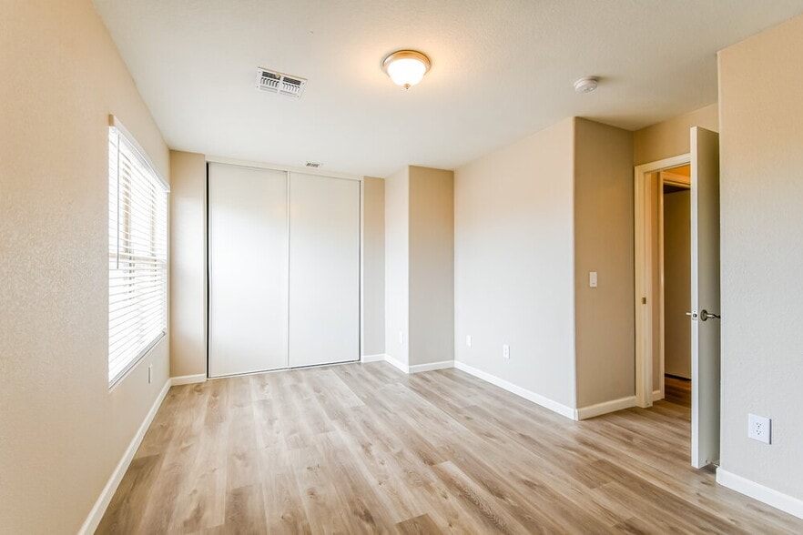 Building Photo - 18611 North 22nd St