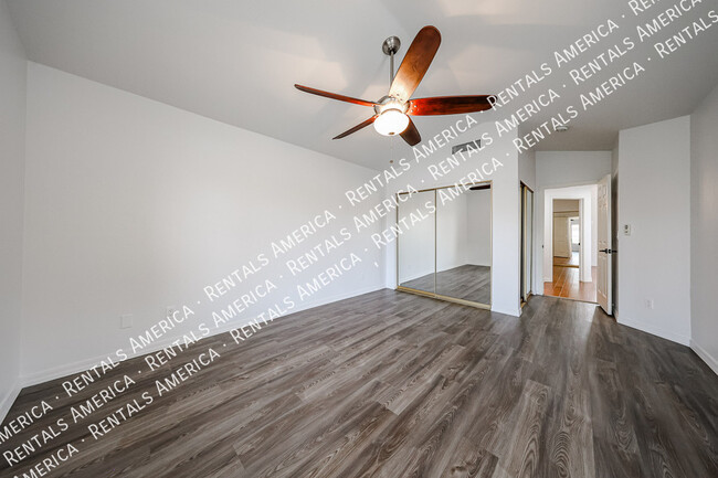 Building Photo - 9429 E Camino Del Santo