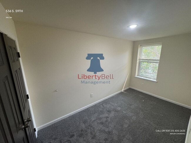 Building Photo - 536 S 59th St