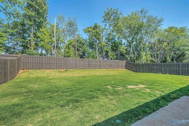 Building Photo - 147 Ivy Vine Dr