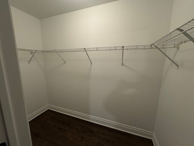 Building Photo - 7254 S Bennett Ave