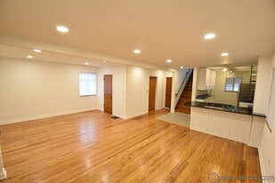 Building Photo - 323 E Livingston Ave