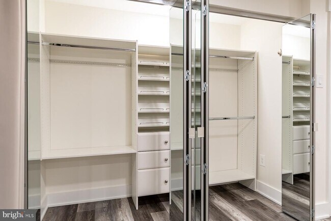 Building Photo - 1178 White Coral Ct