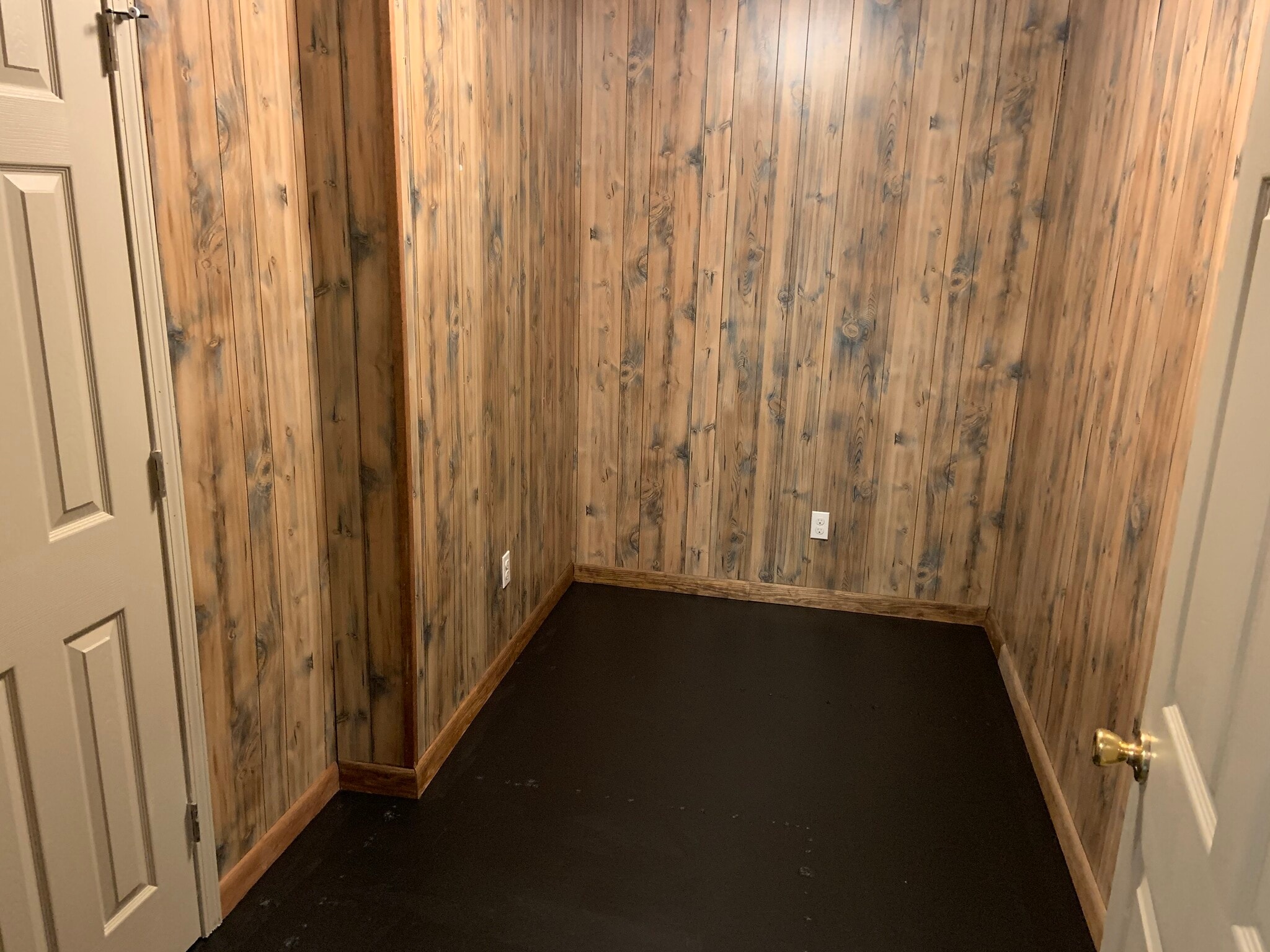 Building Photo - 614 N 13th Ave