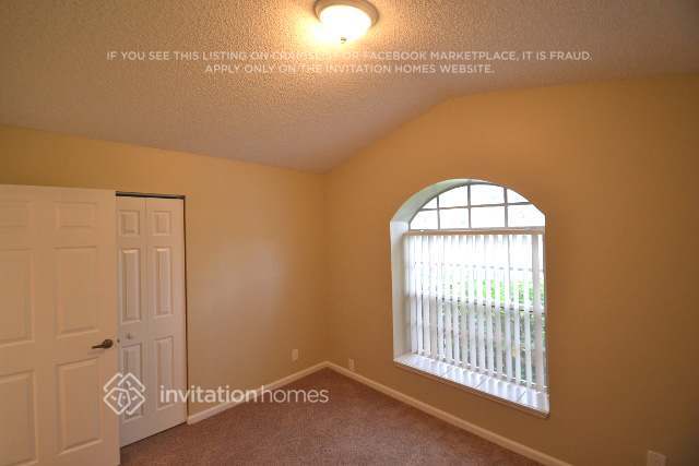 Building Photo - 13283 Blue Diamond Pl