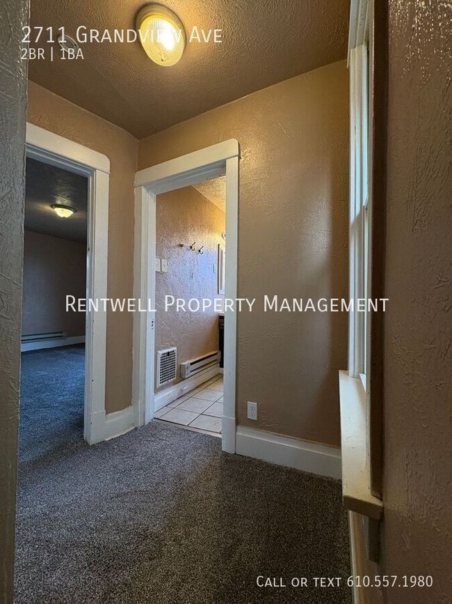 Building Photo - 2711 Grandview Ave