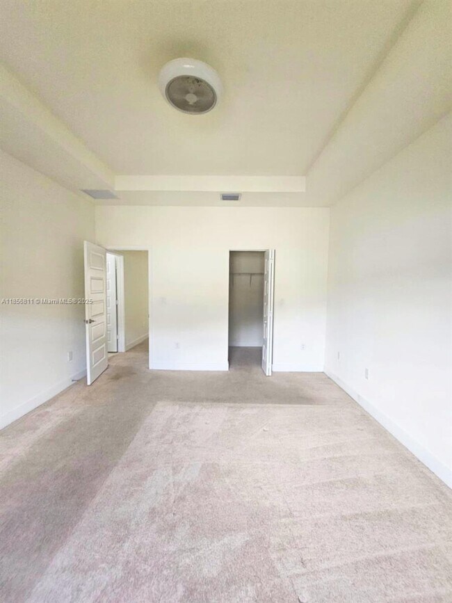 Building Photo - 15839 NW 91st Ct