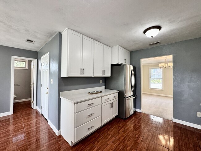 Building Photo - Available NOW! A Unique Home in Wesleyan C...