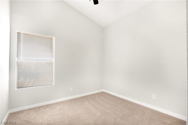 Building Photo - 3923 Broken Oak Ln