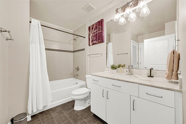 Building Photo - 5925 Almeda Rd