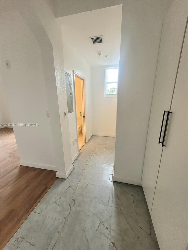 Building Photo - 4331 SW 160th Ave