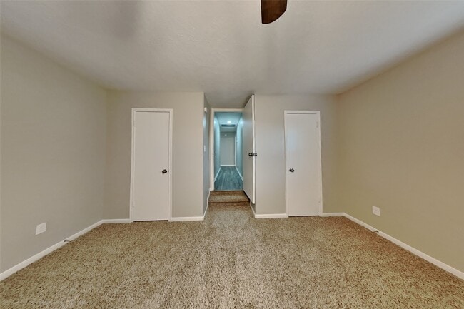 Building Photo - 21338 Wildcroft Dr