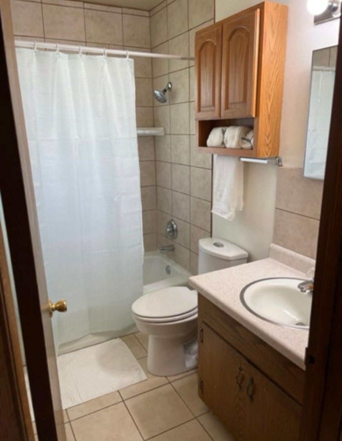 Bathroom - 431 NW Barstow St