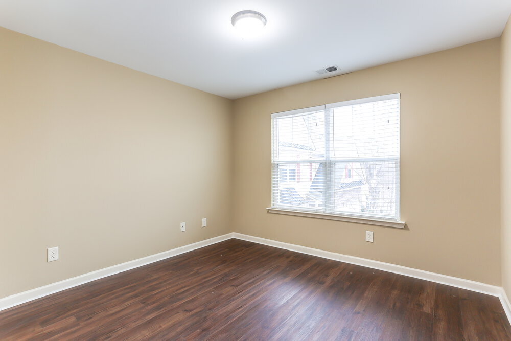 Building Photo - 118 Crescent Woode Way