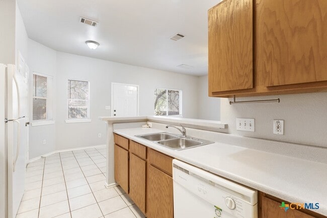 Building Photo - 832 Sagewood Trail