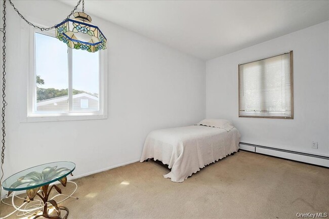 Building Photo - 10 Marsulin Dr