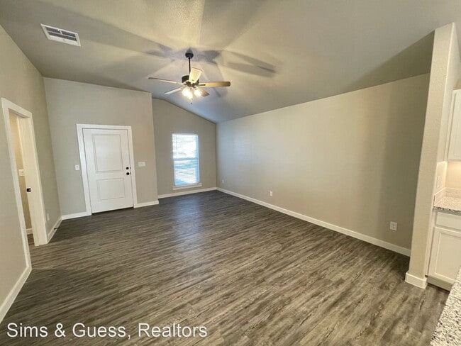 Building Photo - 3 br, 2 bath House - 902 Canal