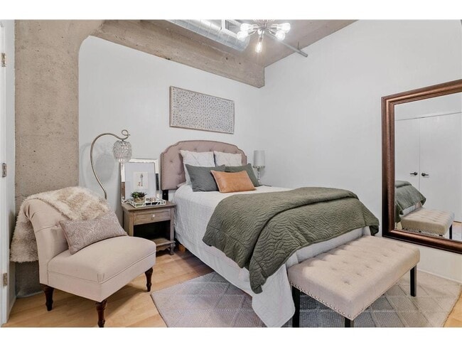 Building Photo - 748 N 3rd St