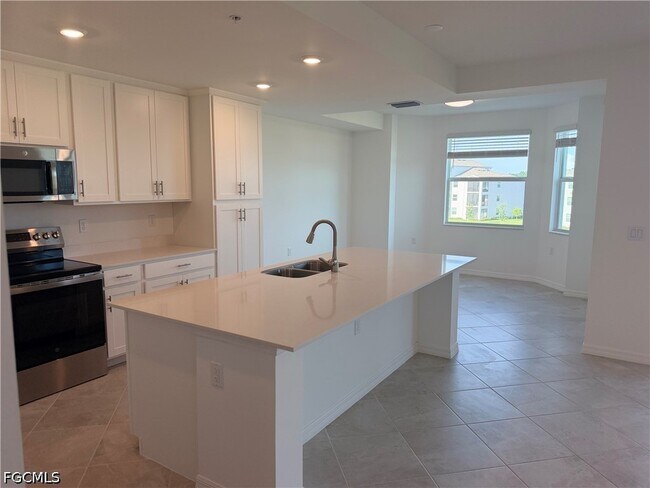 Building Photo - 18411 Copperhead Dr