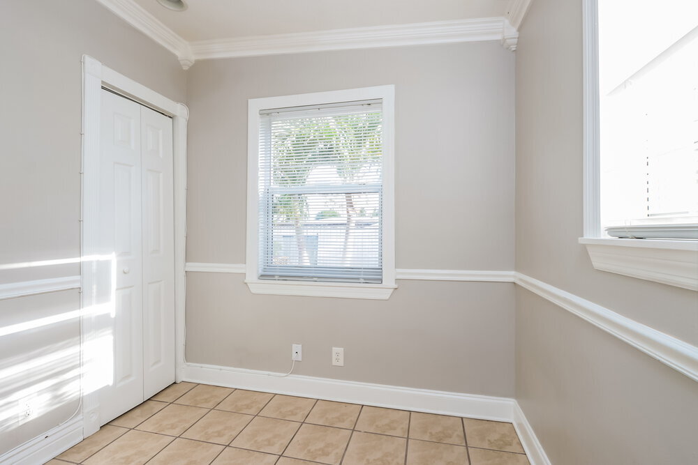 Building Photo - 395 Plum Tree Dr