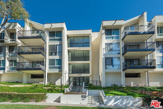 Building Photo - 1340 S Beverly Glen Blvd