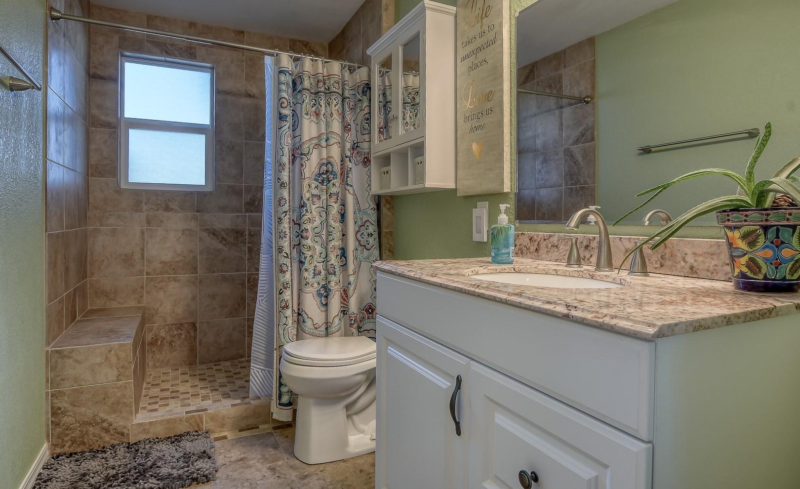 Building Photo - 495 Avenida del Cielo