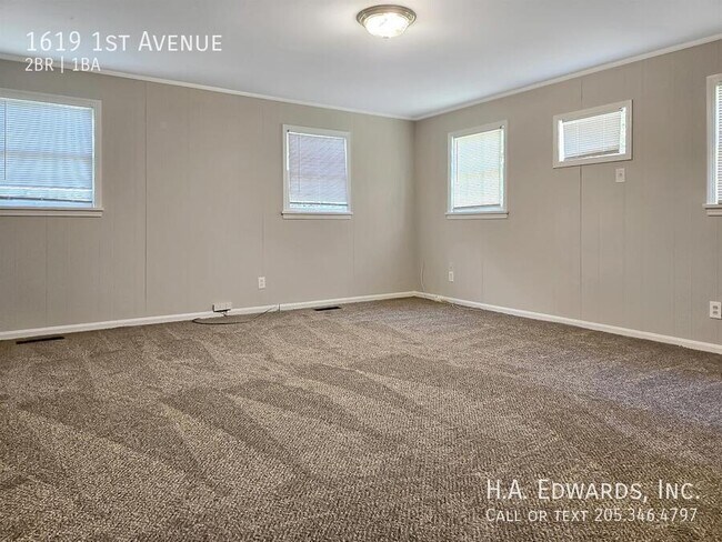 Building Photo - 1619 1st Ave