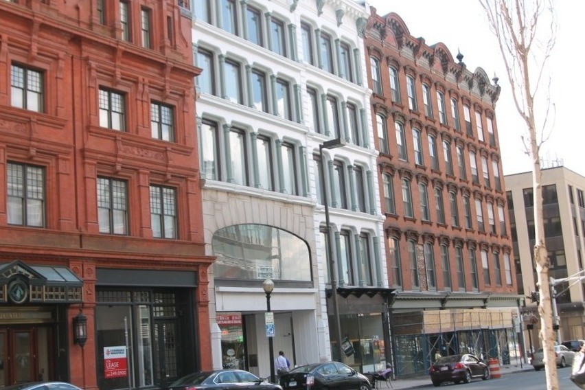 Primary Photo - The Cast Iron Building