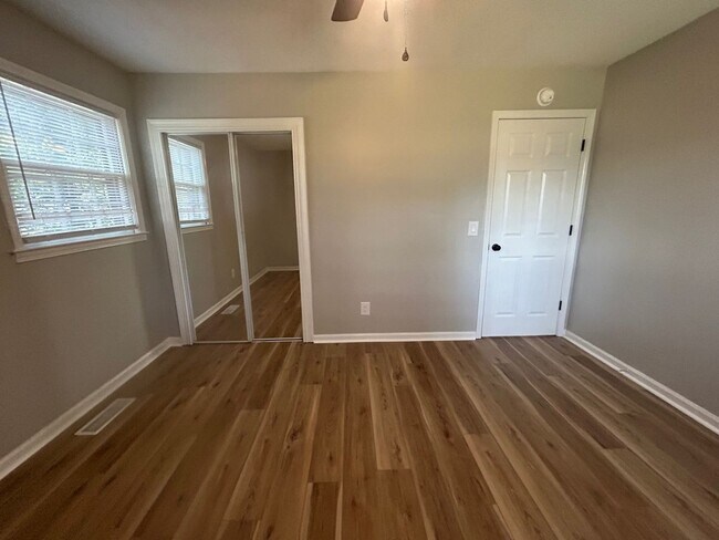 Building Photo - 3728 Baywater Dr