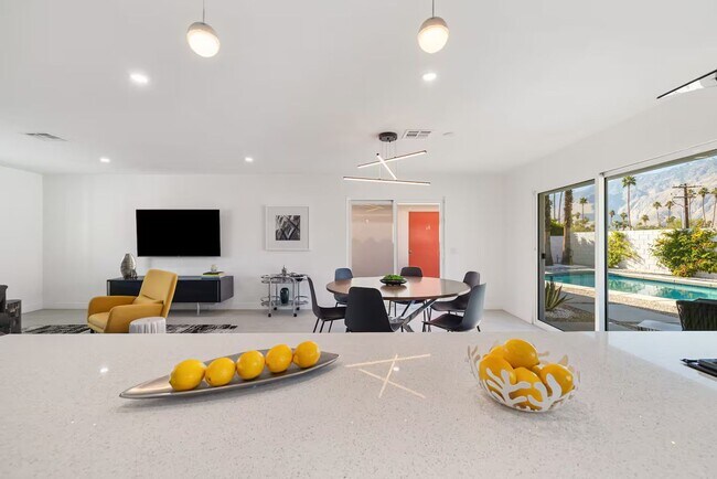 Building Photo - Casa del Sol- Modern Paradise w/ Pool and Casita (Monthly Only - No Long Term)