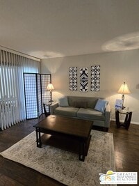 Building Photo - 2810 N Arcadia Ct