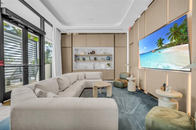 Building Photo - 900 N Ocean Blvd