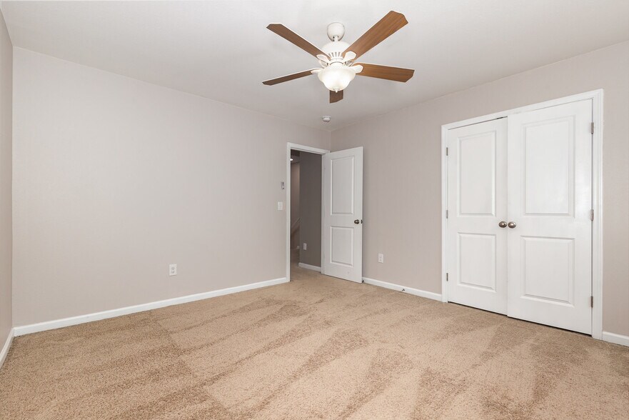 Building Photo - 486 Botanical Ct