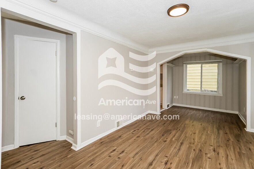 Building Photo - 23115 Powell Ave